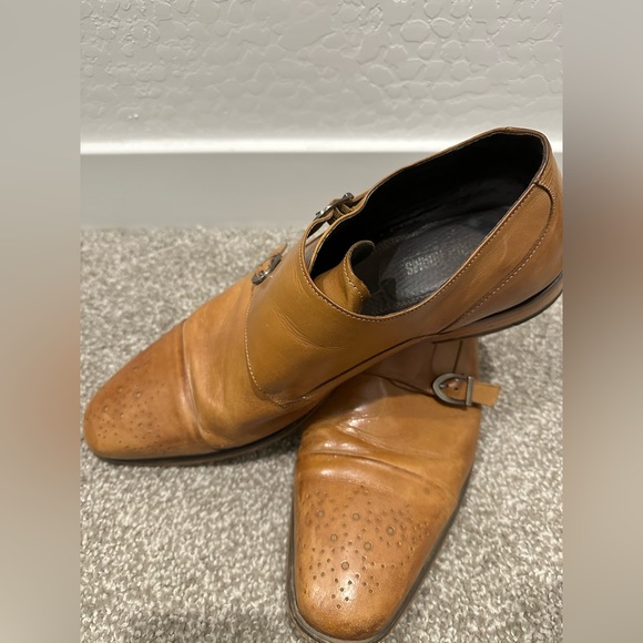 Daper and debonair Stacy Adams leather shoes. - Picture 8 of 8